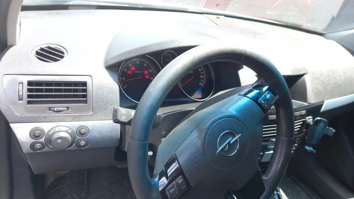 Opel Astra 2011 года выпуска, г Нальчик, КБР